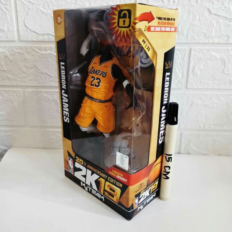 mainan figurelebron james<br/>NBA Players<br/>My team<br/>Locker code inside