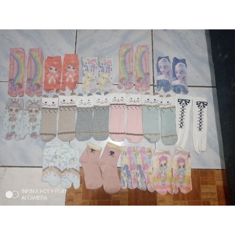 kaos kaki anak