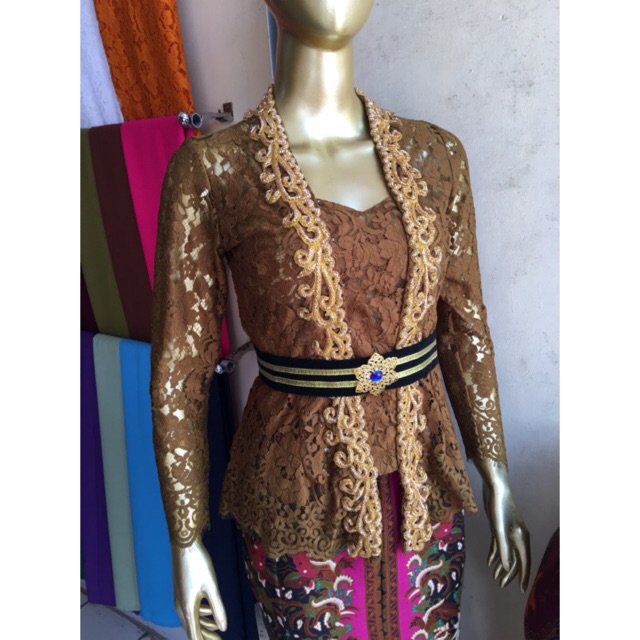 Kebaya jadi