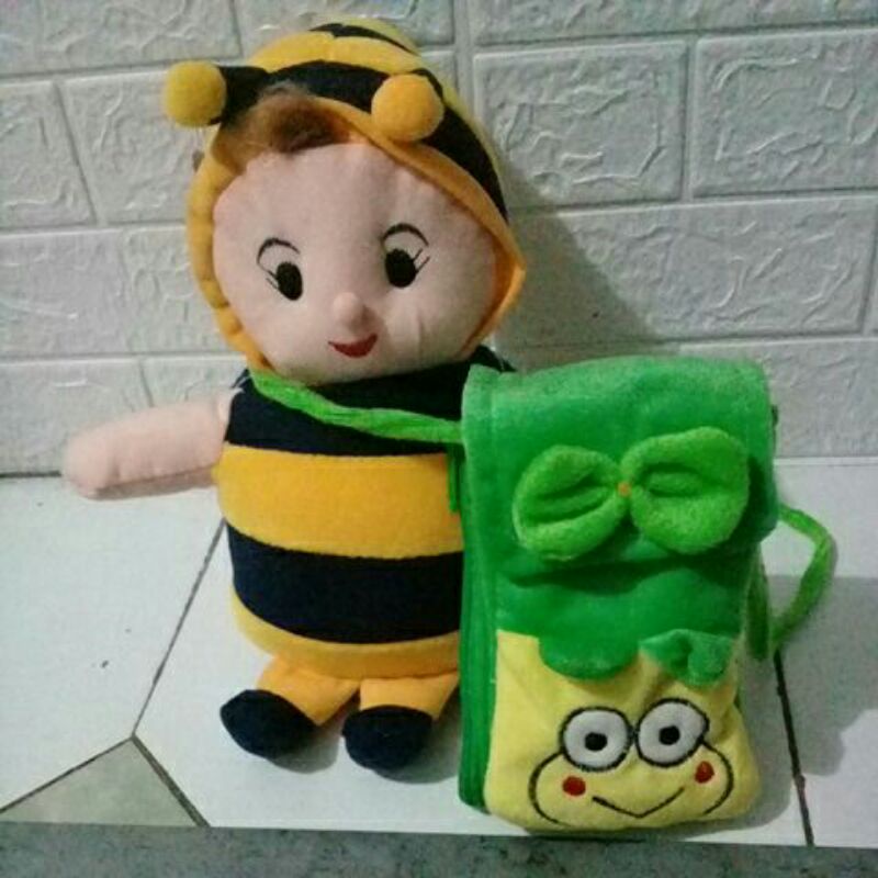 boneka hachi dan tas hp