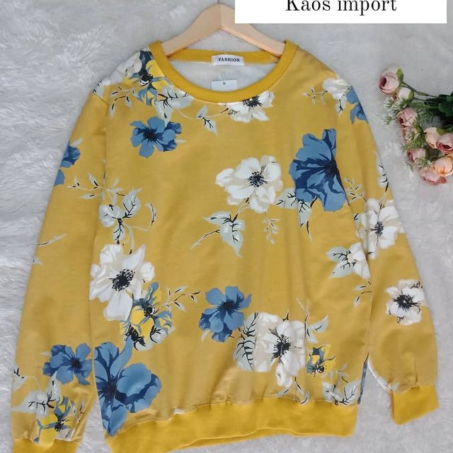 top flower tshirt