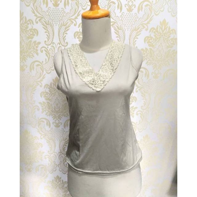 Baju import v neck brukat ijo mint