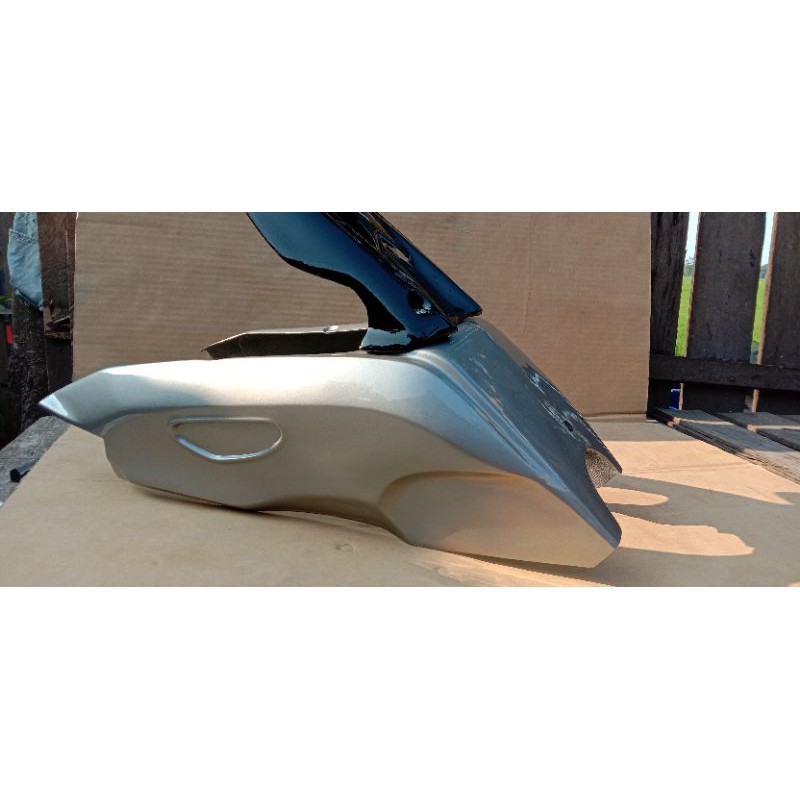 cover arm r15 v1