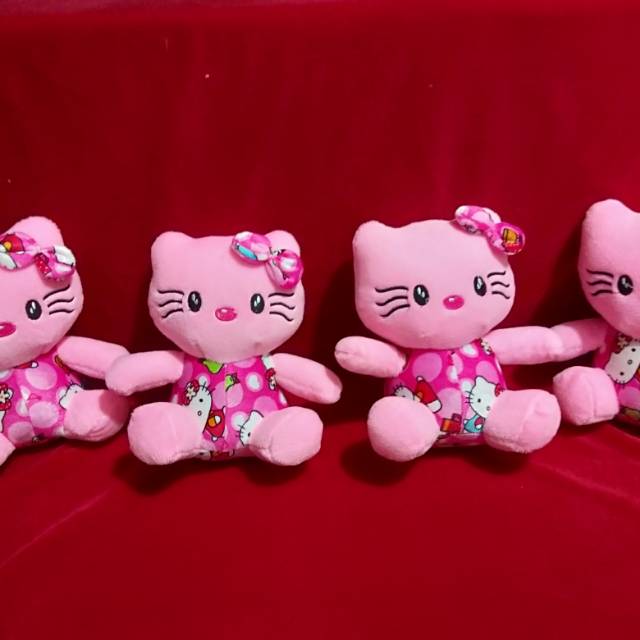 Hello Kitty kecil