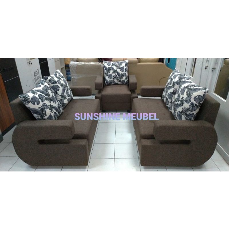 SOFA MINIMALIS MODERN - UNIQLO
