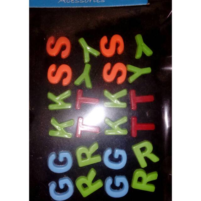 Anting tusuk huruf murah