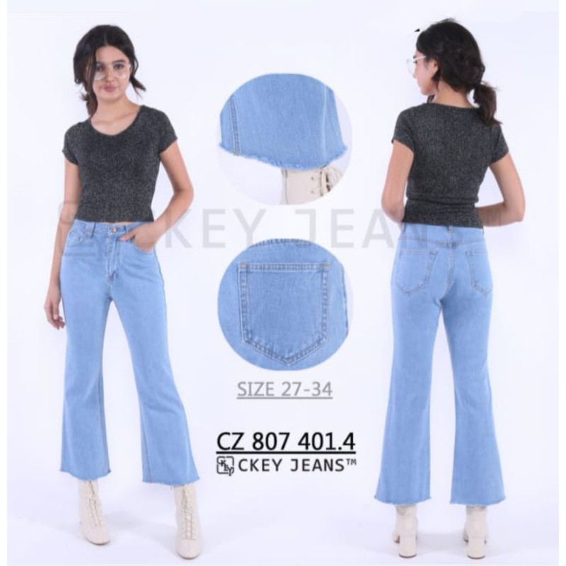 CUTBRAY 8/9 BIRU MUDA CKEY JEANS