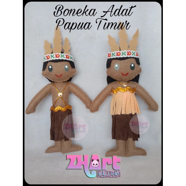 Boneka adat Papua Timur