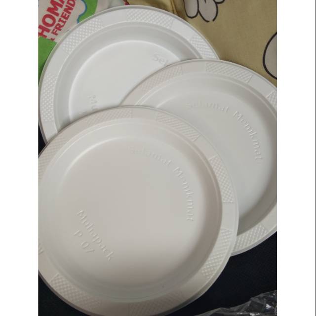 Piring plastik P-07 (50pcs)