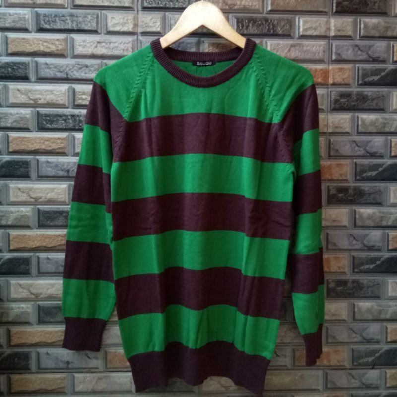 Sweater Rajut O Neck Strip