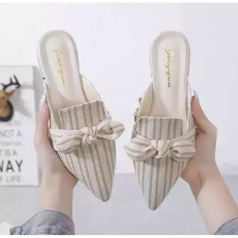 Sepatu Slip On