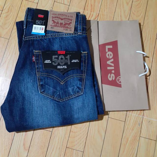 Celana jeans Levi's 501