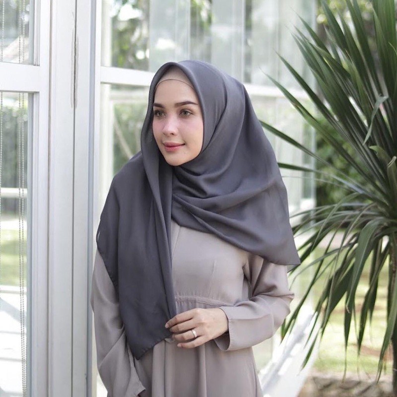 Hijab Nabila Plain✨