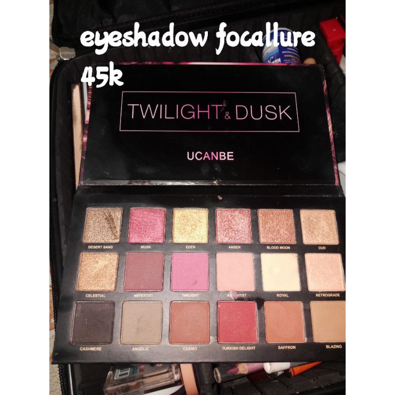 PRELOVED EYE SHADOW