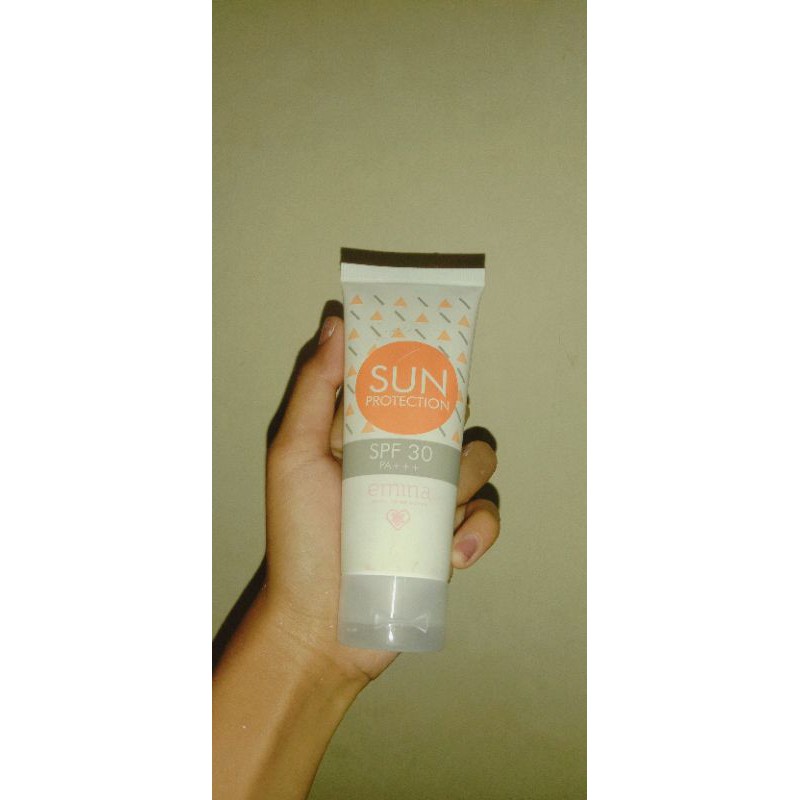 Prelovedsunscreen emina 100% ori