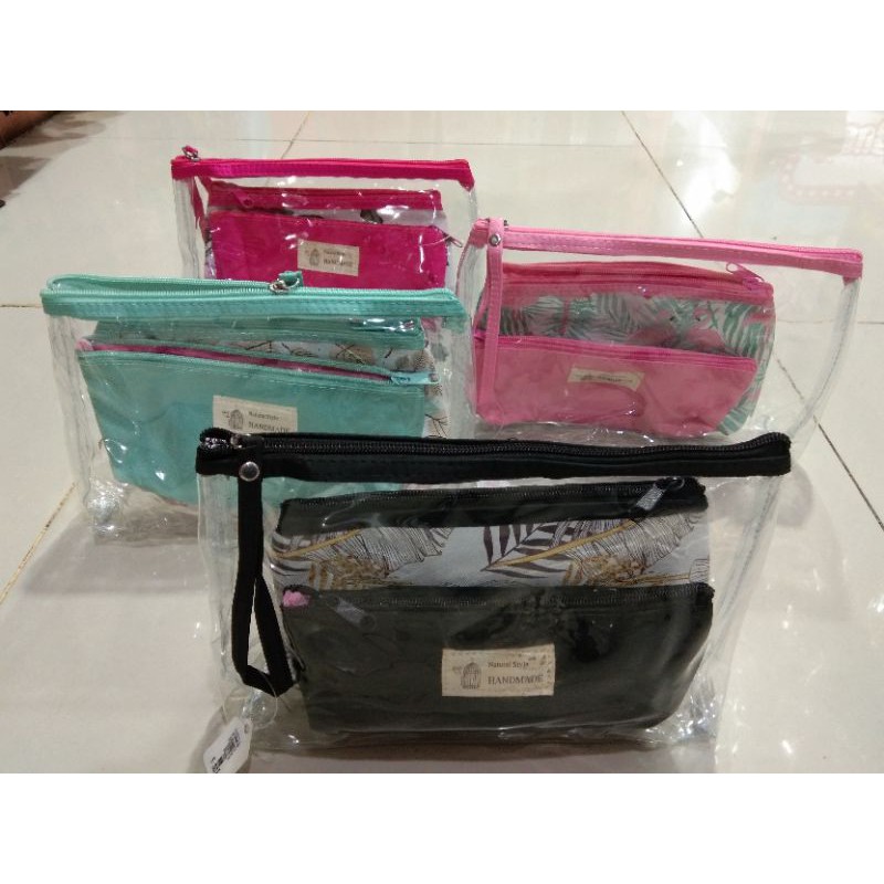 Cosmetic pouch