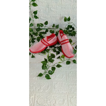 sepatu wanita