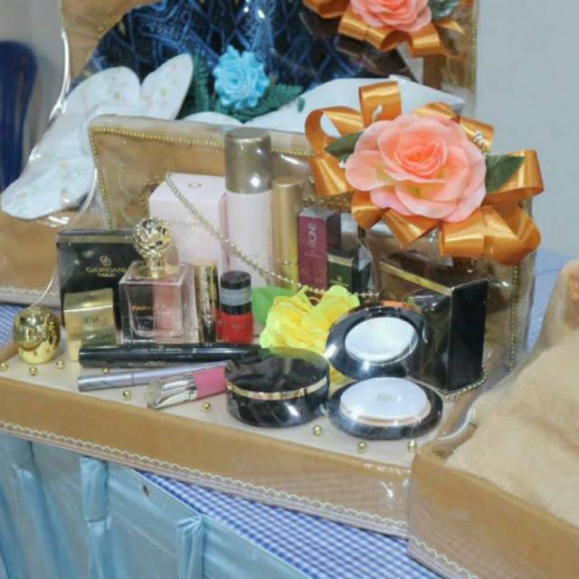 Parcel Make Up