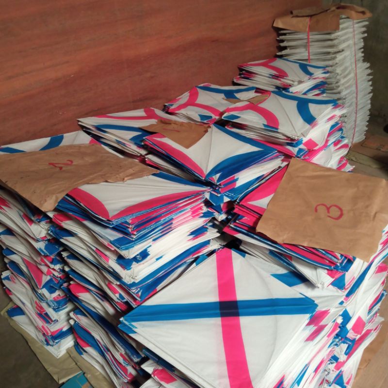 layangan 51x57 (100pcs)