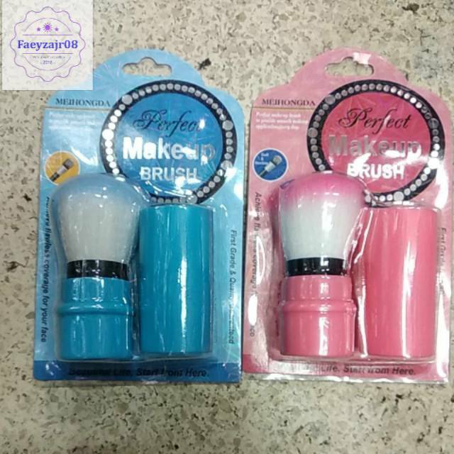 MAKE UP BRUSH ON PERFECT