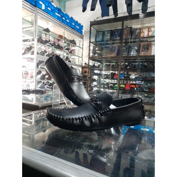 Sepatu Kulit Pria