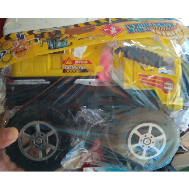 mainan truk kontruksi