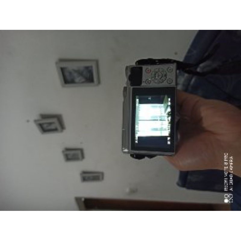 CAMERA MIRRORLESS