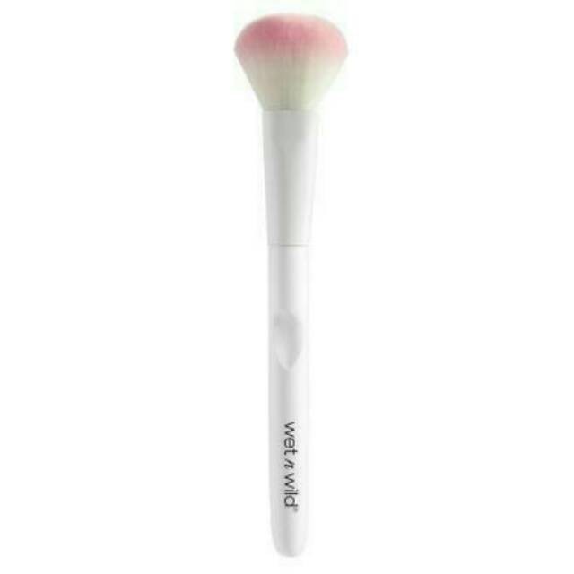 WET & WILD " Blush Brush "