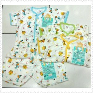 Setelan Kancing depan Giraffe