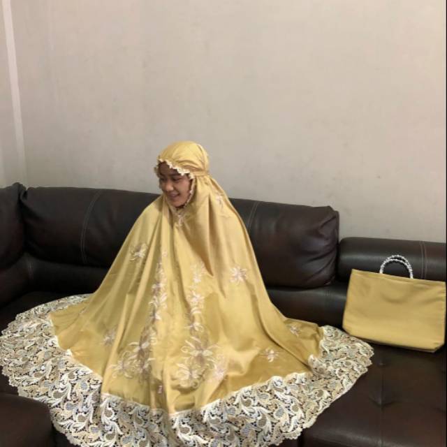MUKENA RENDA BUNGA