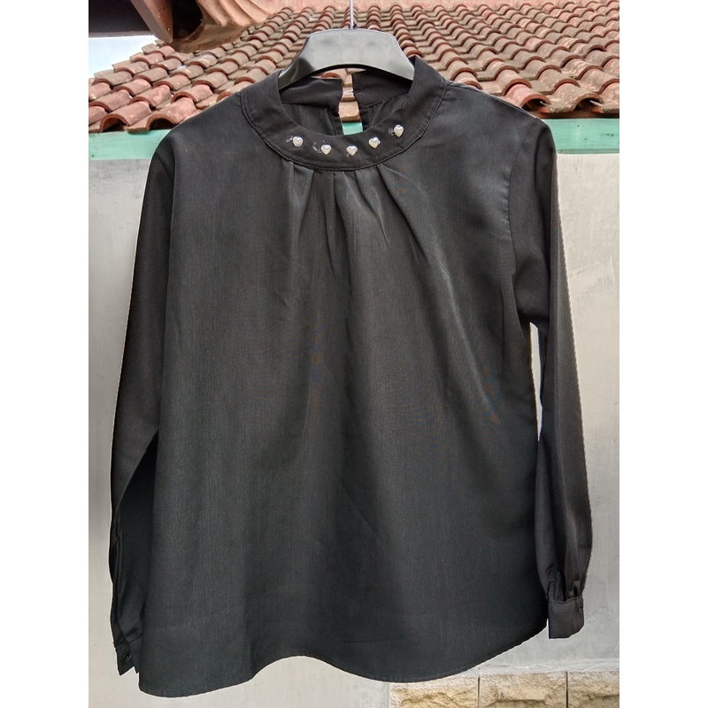 Blouse Formal Hitam (preloved)