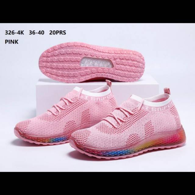 Sepatu slip on cewek