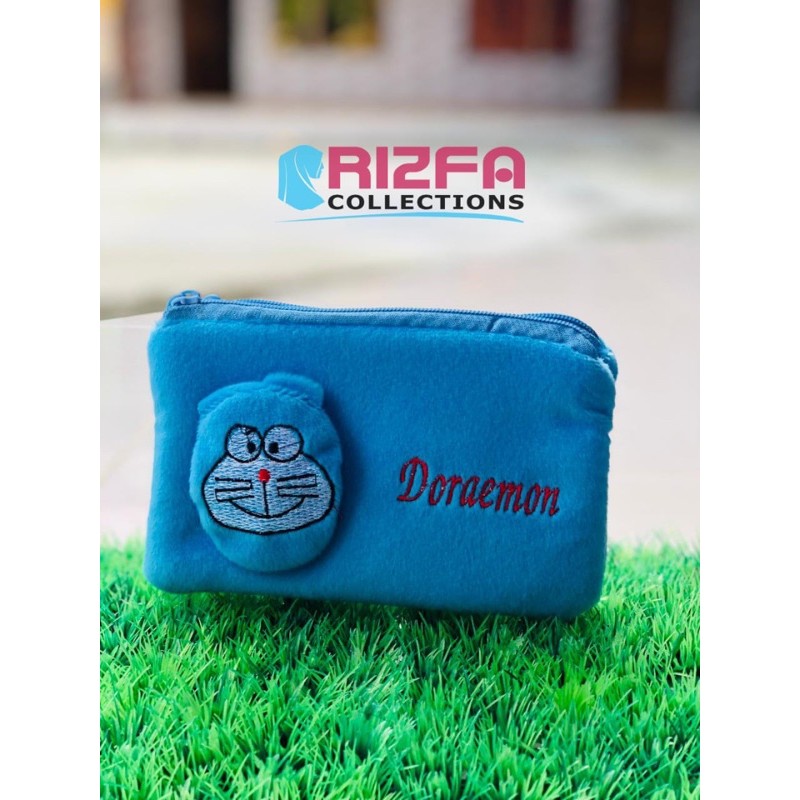 dompet bulu doraemon