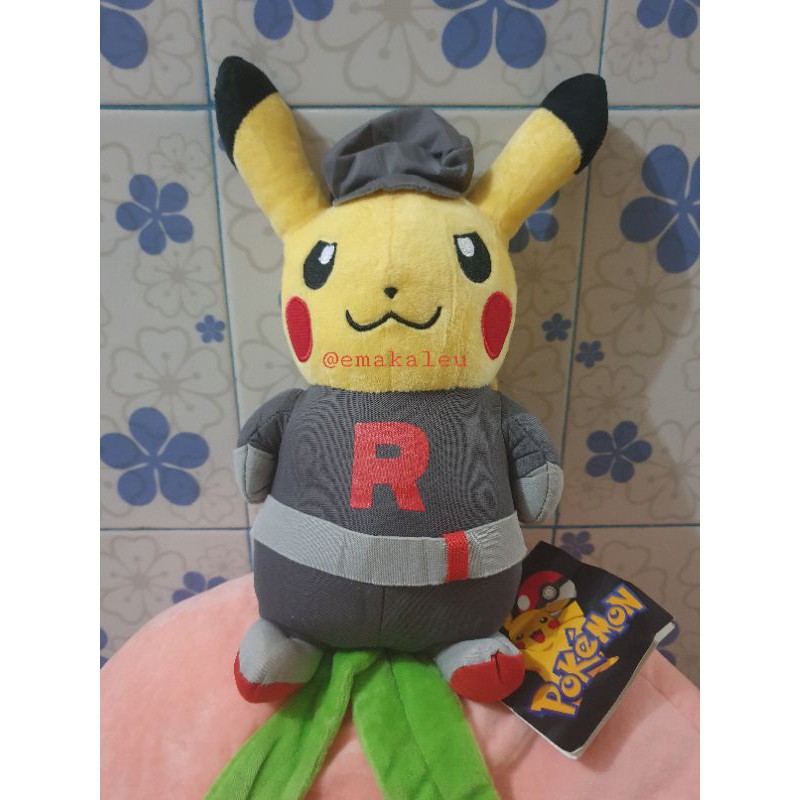 Boneka Pokemon Pikachu Romance