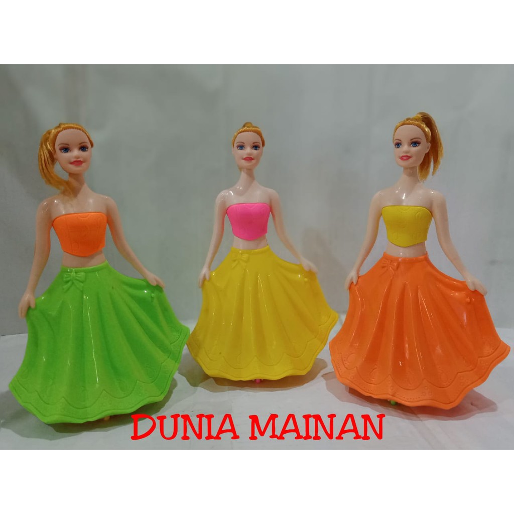 Mainan Boneka Barbie Roda Tarik