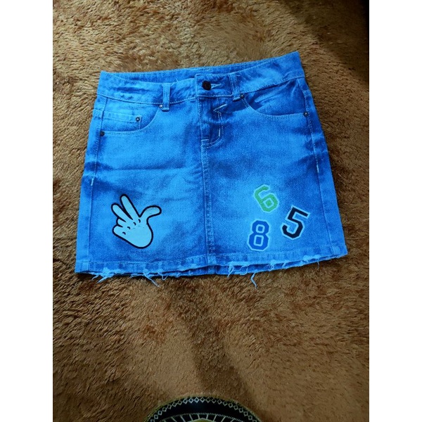 mini skirt