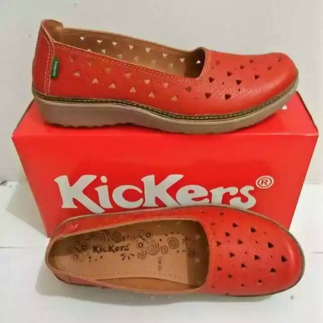 sepatu cewek kickers