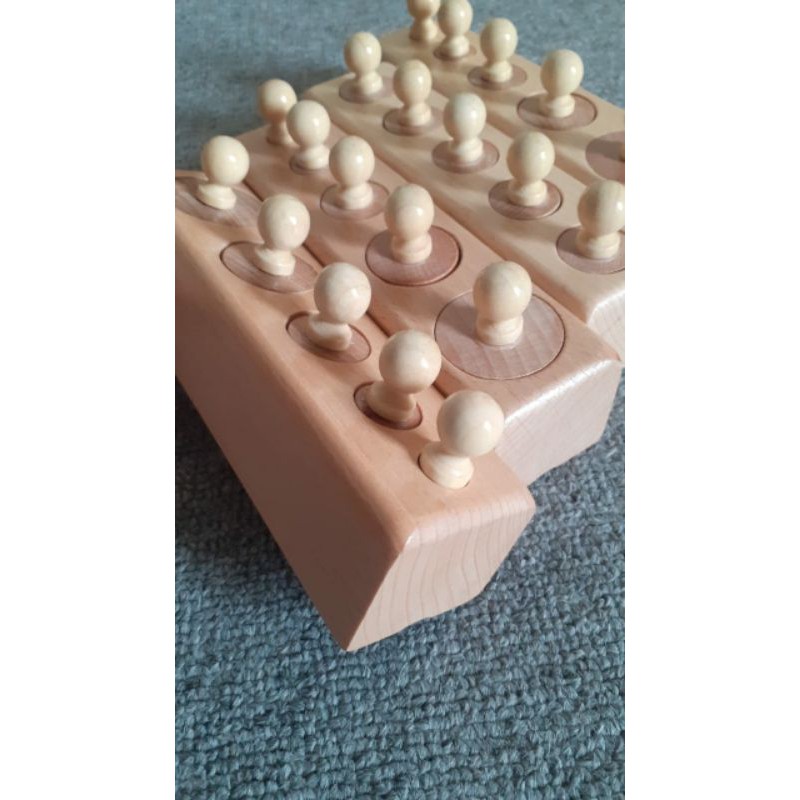 Knobbed cylinder Montessori