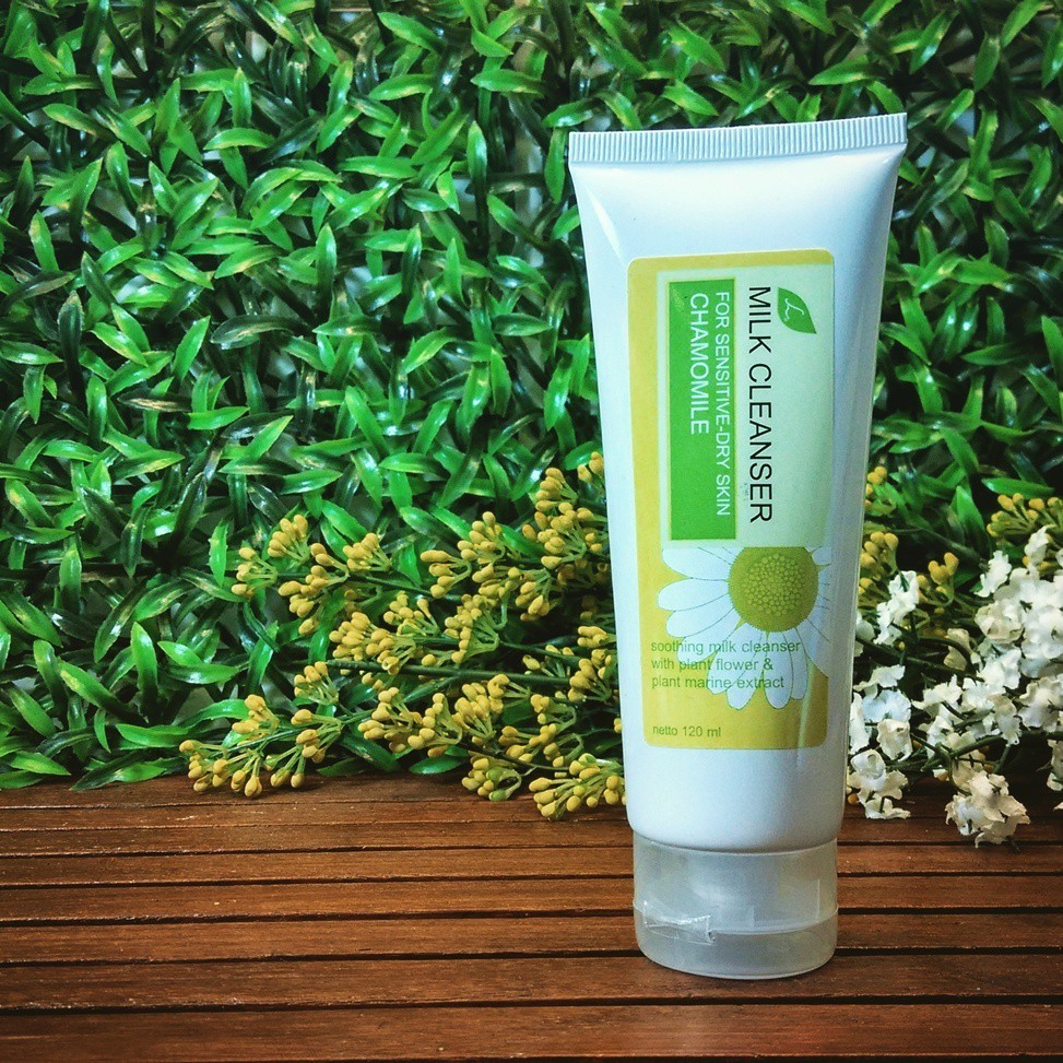 LARISSA Milk Cleanser Chamomile