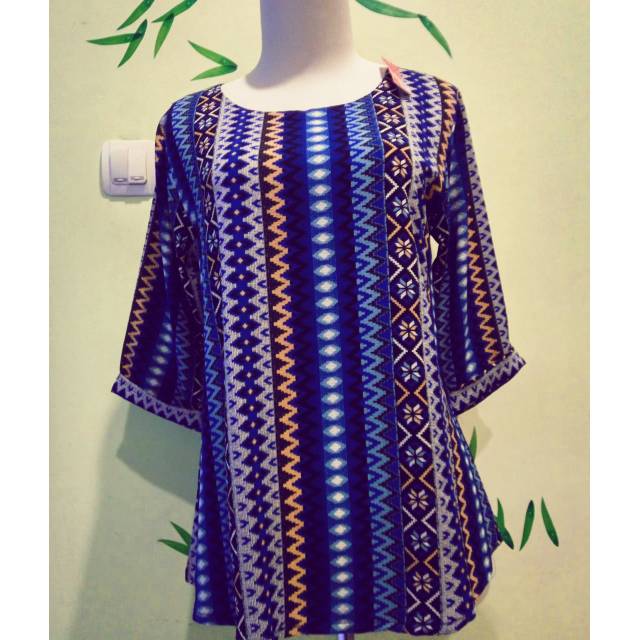 Blouse wanita simple
