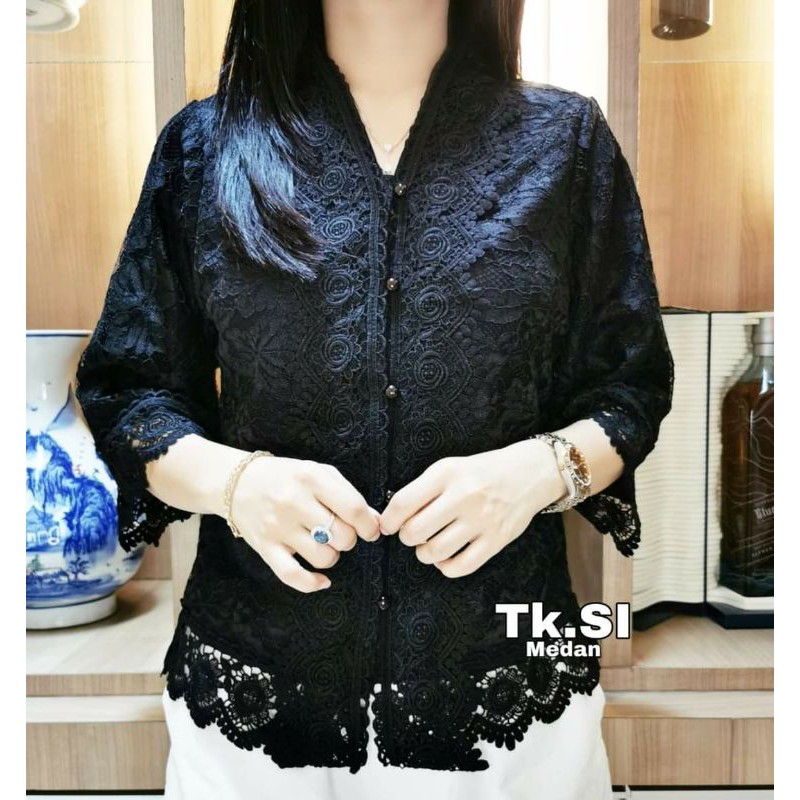 Kebaya brokat renda hitam