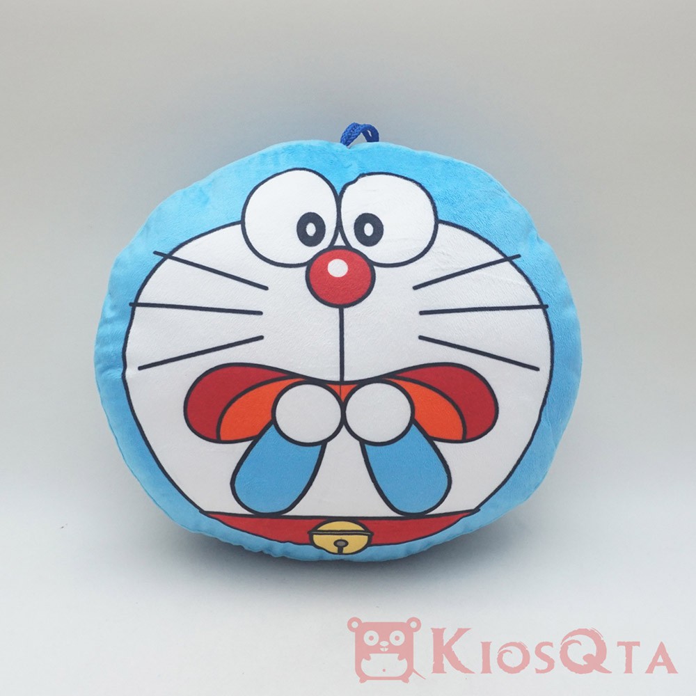 Bantal doraemon bentuk oval A