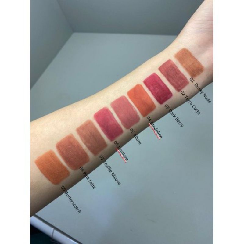 lipstik implora