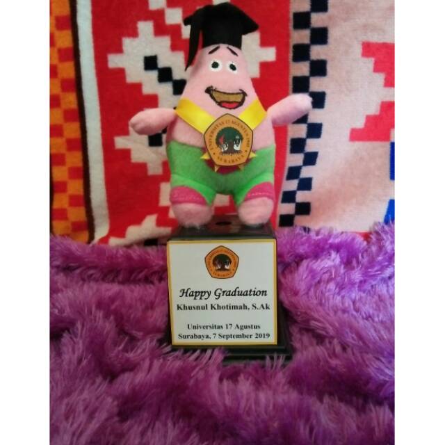 Piala boneka ready karakter