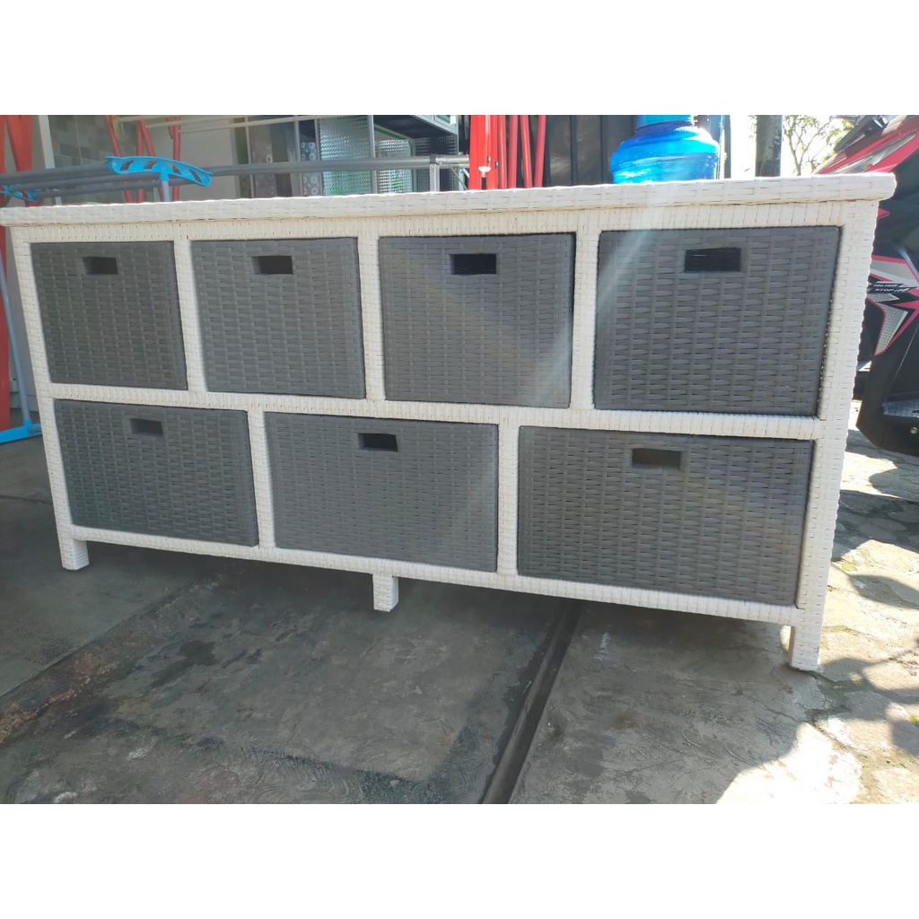 BUFFET ROTAN 7 LACI