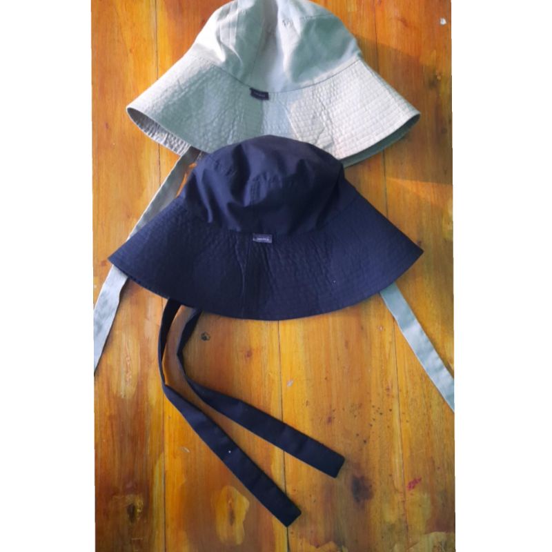 Topi hits / wide bucket hat