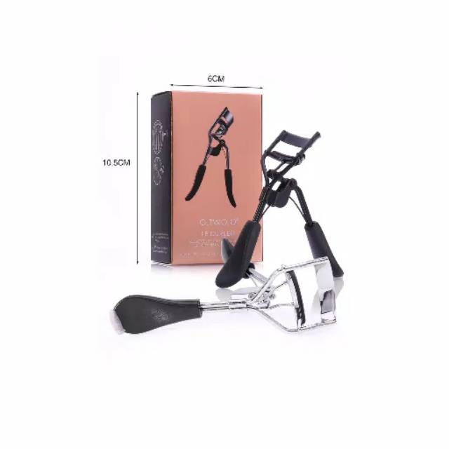 O.TWO.O EYELASH CURLER
