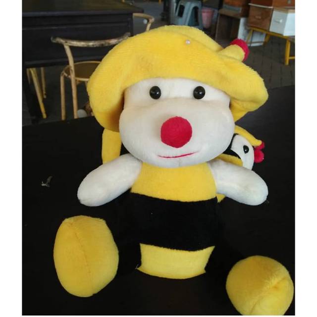 BONEKA LEBAH