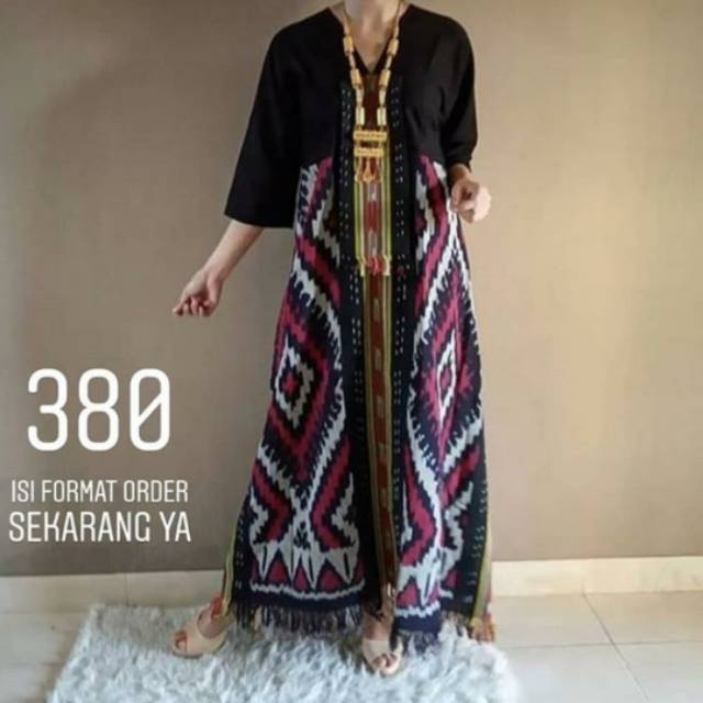 Dres etnic