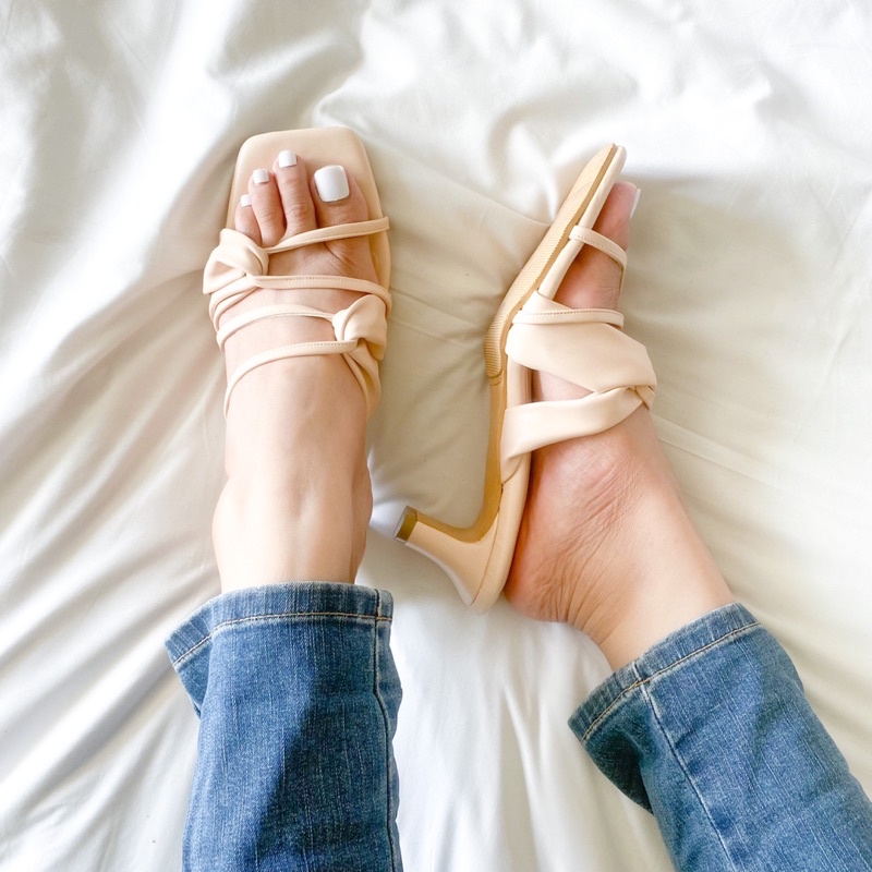 Chloe Heels (in Nude)